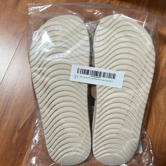 Nike Kawa Slide SE - Picture 6 of 6